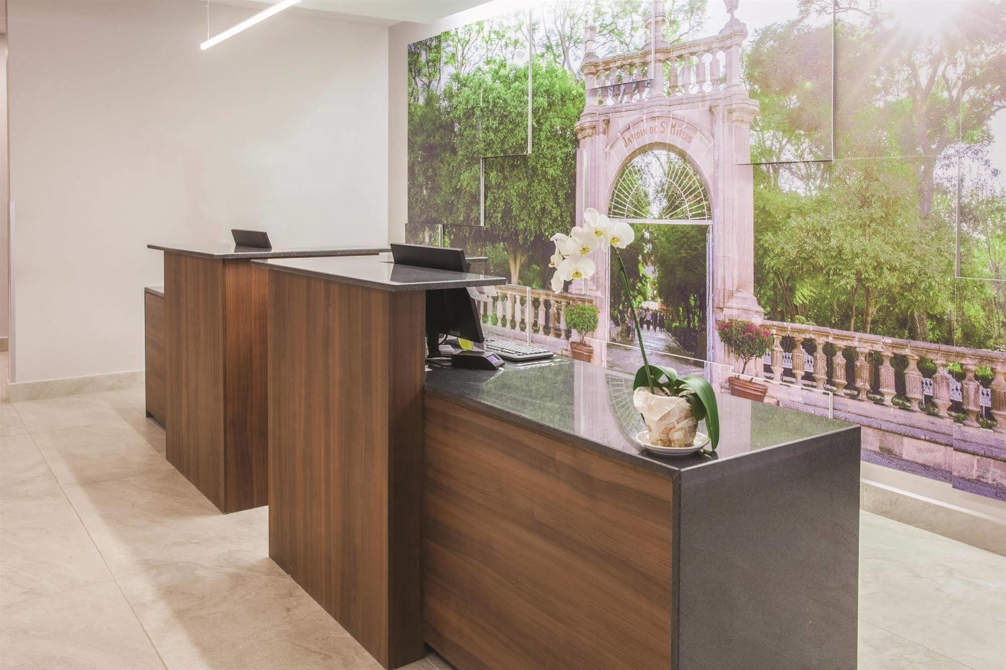 La Quinta By Wyndham Aguascalientes Hotel Kültér fotó