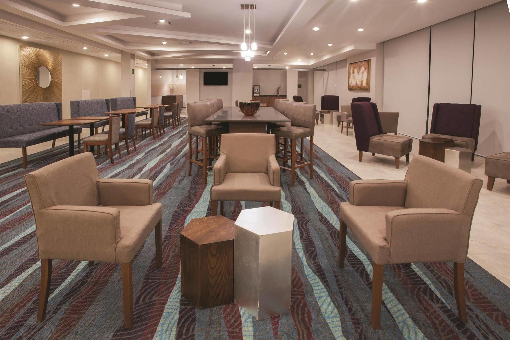 La Quinta By Wyndham Aguascalientes Hotel Kültér fotó