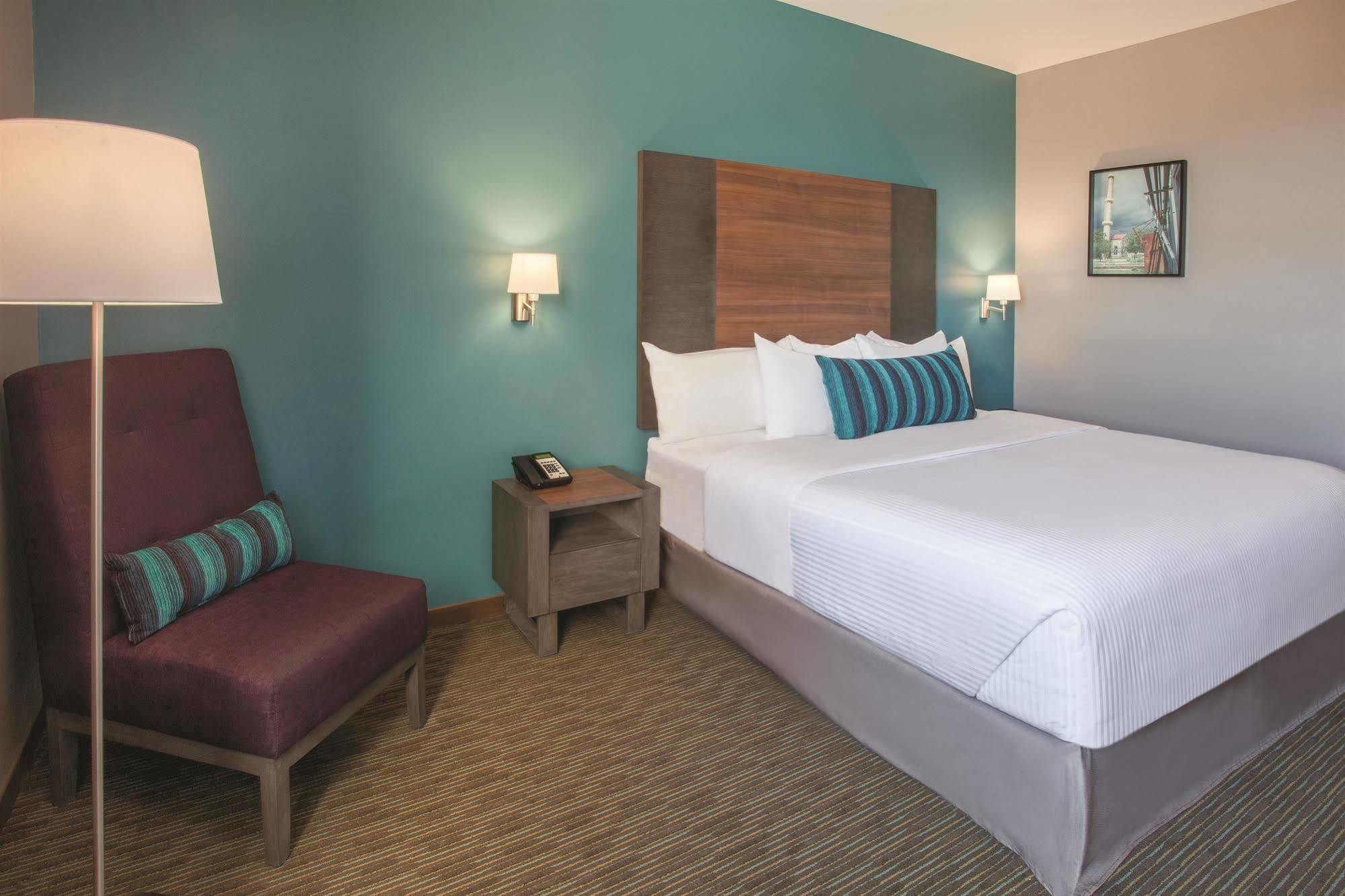 La Quinta By Wyndham Aguascalientes Hotel Kültér fotó